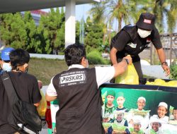 Saling Berbagi di Jumat Barokah, Ibu Riana Sari Arinal Salurkan Bantuan Sembako ke Pondok Pesantren