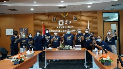 Pajak Bertutur 2021 : Sehari Mengenal, Selamanya Bangga