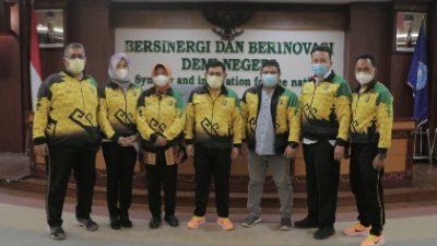 Rektor Dukung Kontingen Mahasiswa Berlaga Pada PON XX Papua