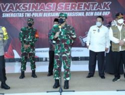 Kasrem 043/Gatam Dampingi Pangdam II/Swj Mayjen TNI Agus Suhardi Sambut Panglima TNI dan Kabaharkam POLRI