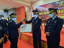 Kanwil Kemenkumham Lampung Berikan Penghargaan Kepada Lapas Kelas I Bandarlampung Terkait Penanganan Covid-19