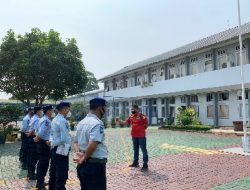 Ikuti Perlombaan Buka Kunci Gembok Hunian, Petugas Lapas Kelas I Bandarlampung Diharapkan Selalu Siap Siaga Dalam Kondisi Apapun