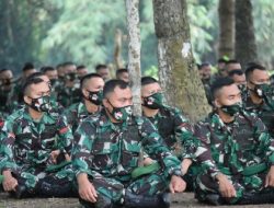 Danrem 043/Gatam Beri Arahan Prajurit Yonif 143/TWEJ, Sampaikan : Sebagai Prajurit Harus Peka Terhadap Situasi Yang Terjadi