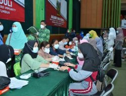 Hadiri Vaksinasi Massal Akabri 1999, Kapolda Lampung : Insya Allah November Lampung sudah Herd Imunity