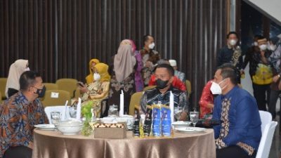 Kasrem 043/Gatam Menghadiri Acara Pemberian Penghargaan Anugerah Parahita Ekapraya 2020 Kategori Utama Kepada Gubernur Lampung