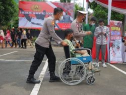 Hadiri Vaksinasi Serentak di Polresta Bandar Lampung, Kapolda : Antisipasi Laju Pertumbuhan Covid-19 Saat Nataru