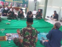 Anggota Koramil 410-01/Panjang Bersama Para Santri Laksanakan Shalat dan Do’a Bersama