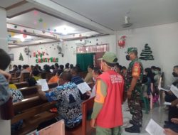 Babinsa Koramil 410-06/Kedaton Membantu Pelaksanaan Pengamanan Ibadah Natal di Gereja Kristen GKPA