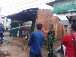 Babinsa Koramil 410-01/Panjang Monitoring Peristiwa Kebakaran Kios Es Krim