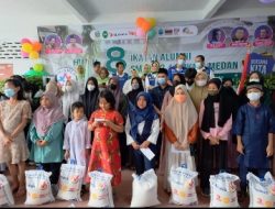 Peringati HUT Ikatan Alumni SMEA Negeri 2/SMK Negeri 6 Medan, Karyawan XL Axiata Gelar Bakti Sosial