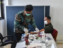 Kakanwil Kemenkumham Jabar Lihat Langsung Pelaksanaan Medical Checkup dan Suntik Vitamin Pegawai Kanim Cianjur