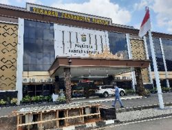 Polisi Tangkap Pelaku Pencurian Handphone