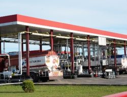Melayani Tanpa Henti, Pertamina Patra Niaga Pastikan Kebutuhan Energi di Bulan yang Penuh Berkah