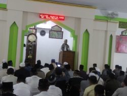 Danbrigif 4 Marinir/BS Bersama Bupati Pesawaran Sholat Idul Adha di Masjid Al-Bahrie Piabung