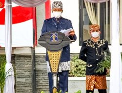 “Pulih Lebih Cepat, Bangkit Lebih Kuat” Kanwil Kemenkumham Jabar Laksanakan Upacara Bendara Peringati HUT Kemerdekaan RI ke-77