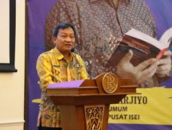 Pemprov Lampung Sampaikan Capaian dan Progres Penyelenggaraan Pembangunan pada Pelantikan ISEI Lampung