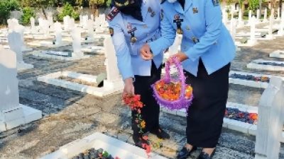 Plh Kepala LPKA Bandarlampung Ikuti Upacara Tabur Bunga dan Ziarah di Taman Makan Pahlawan