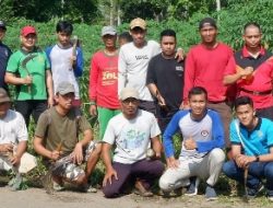 Gotong Royong Dengan Masyarakat Desa Kota Agung, LPKA Kelas Il Bandarlampung Lakukan Kegiatan Jum’at Bersih