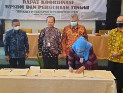 Penandatanganan PKB BPSDM Kemendesa DT dan Trans dengan Unila