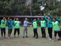 Rektor Beserta Jajaran Bangun Kekompakan Lewat Character Building
