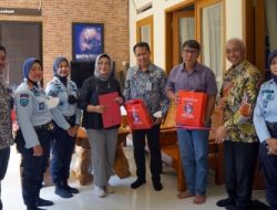 Kemenkumham Jabar Lakukan Silahturahmi ke Kediaman Pinisepuh Pengayoman di Kota Bandung Dalam Rangka HDKD ke-77 2022