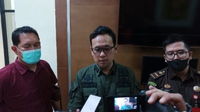 Didakwa Korupsi,  Eks Cabup Pesibar Jalani Sidang Perdana