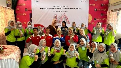 Kelompok Kabarti Beri Pelatihan Pengolahan Sampah Anorganik Melalui Ecobrick Sebagai Upaya Mengurangi Limbah Plastik