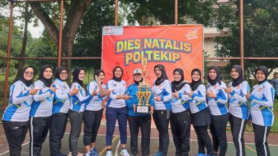 Ikut Ramaikan Dies Natalis Poltekip Ke-58, Kanwil Kemenkumham Jabar Raih Juara dalam Pertandingan Bola Voli