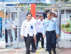 Perdana Kunjungi Lapas Kalianda, Kakanwil Kumham Lampung Tinjau Pelayanan Publik