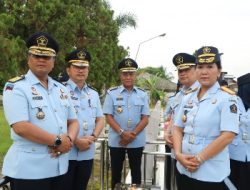 Jajaran Kanwil Kemenkumham Lampung Laksanakan Upacara Tabur Bunga Peringati Hari Bhakti Imigrasi ke-73