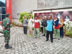 Tumbuhkan Jiwa Patriot serta Kedisiplinan #Babinsa Latih Linmas PBB dan Wawasan Kebangsaan