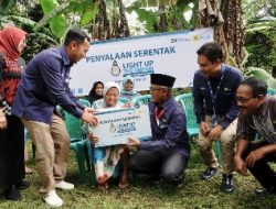 Bertahun-tahun Tak Bisa Nikmati Listrik, 3.024 Warga Dapat Bantuan Pasang Listrik dari Donasi Pegawai PLN