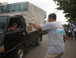 Lapas Kelas I Bandarlampung Bagikan 1000 Takjil Kepada Masyarakat
