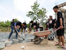 Sambangi Ponpes Darul Ilmi di Lampung, Ganjar Milenial Center Beri Bantuan Tandon Air
