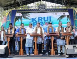 Gubernur Arinal Buka Kejuaraan Surfing Internasional Krui Pro 2023, Pesisir Barat Semakin Mendunia