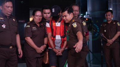 Tim Tabur Intelijen Kejati Sulsel Tangkap Buronan Berinisal AM Terkait Dugaan Tindak Pidana Korupsi Dana Desa