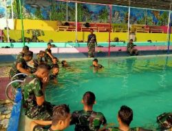 Tingkatkan Kemampuan dan Keterampilan, Prajurit Yonif 7 Marinir Laksanakan Renang Militer