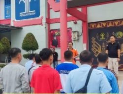 Sambut HDKD ke-78, Rutan Kelas IIB Kotabumi Laksanakan Bersih-Bersih di Lingkungan kantor