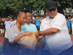 Jaga Kesehatan dan Kebugaran Tubuh, Kalapas Cibinong Bagikan Masker dan Multivitamin Bagi Warga Binaan
