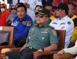 Hadiri Festival Perahu Demokrasi Pemilu 2024, Dandim 0410/KBL dan Walikota Susuri Pesisir Lampung