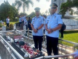 Karutan Sukadana Bersama Jajaran Pimti Kanwil Kemenkumham Lampung Laksanakan ziarah dan Upacara Tabur Bunga