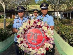 Peringati Hari Kemenkumham ke-78, Kepala Lapas Kelas IIB Ngawi Pimpin Kegiatan Ziarah Tabur Bunga di Taman Makam Pahlawan