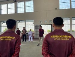 Kepala Lapas Kotaagung Buka Kegiatan Latihan Karate Bagi Petugas Untuk Mengasah Kemampuan dan Kapasitas Dalam Bertugas
