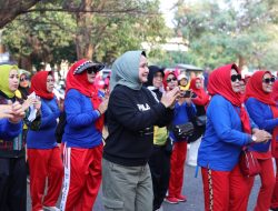 Gubernur Arinal dan Ibu Riana Hadiri Jalan Sehat dalam Rangka World Walking Day 2023