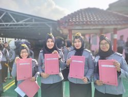 5 Orang Pegawai Lapas Perempuan Kelas IIA Bandarlampung Terima Penyematan Tanda Pangkat dan SK Kenaikan Pangkat Tahun 2023