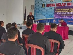 Kepala Rutan Kotabumi Berikan Pengarahan Tusi Kepada Seluruh Petugas Regu Pengamanan