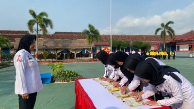 Lapas Perempuan Bandar Lampung Gelar Upacara Hari Pahlawan Dilanjutkan Penandatanganan Fakta Integritas Serta Pernyataan Komitmen Zero Halinar dan Peredaran Uang di Dalam Blok Hunian