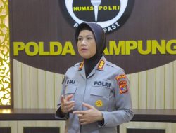 Viral Wisudawan Bawa Spanduk Minta Usut Pembunuhan Ayahnya, Polda Lampung Nyatakan Tersangka Sudah Ditangkap