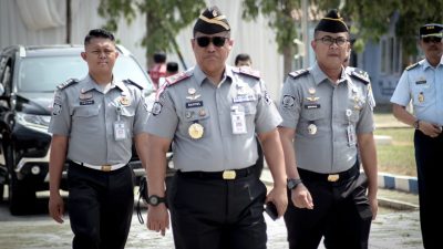 Kalapas Kelas I Bandarlampung Hadiri Kegiatan Penyerahkan Sertifikat Pendaftaran Tanah Sistematis Lengkap Kepada Masyarakat Lampung