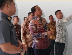 Kadivpas Kanwil Kemenkumham Jawa Timur Didampingi Kalapas Tinjau Langsung Perbaikan Aula Lapas Ngawi